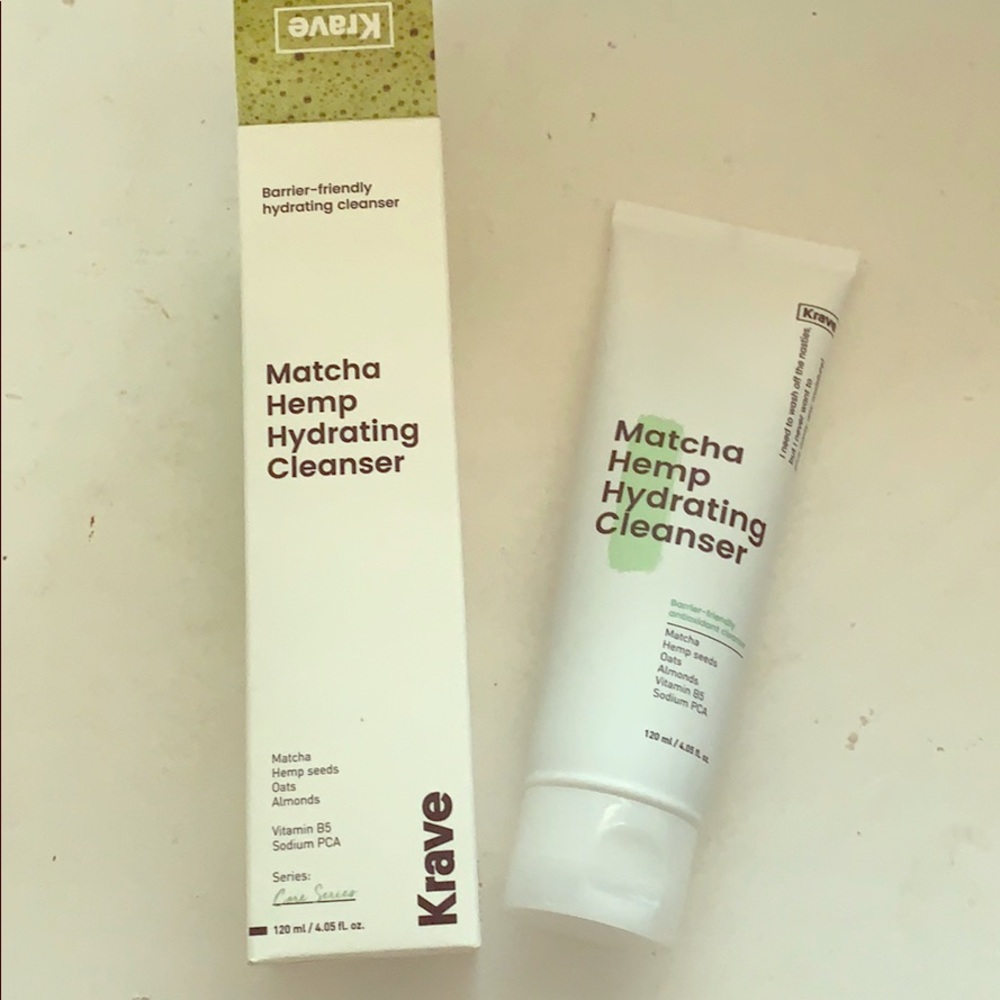 Krave Beauty. Matcha Hemp Hydrating cleanser